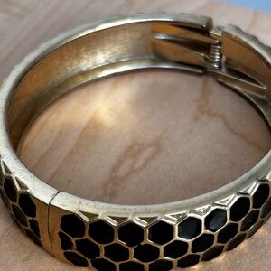 Fornash beehive hinge bracelet/ fits 6 3/4 in wrist/ marked on inside/gold tone